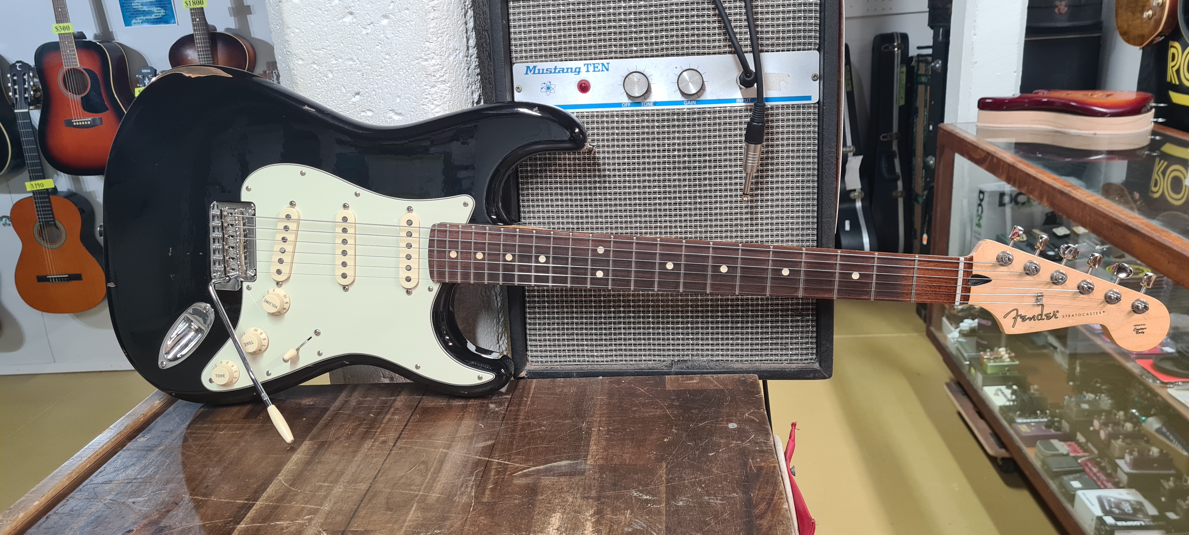 Performer Strat Nitro Refinish Body and Relic