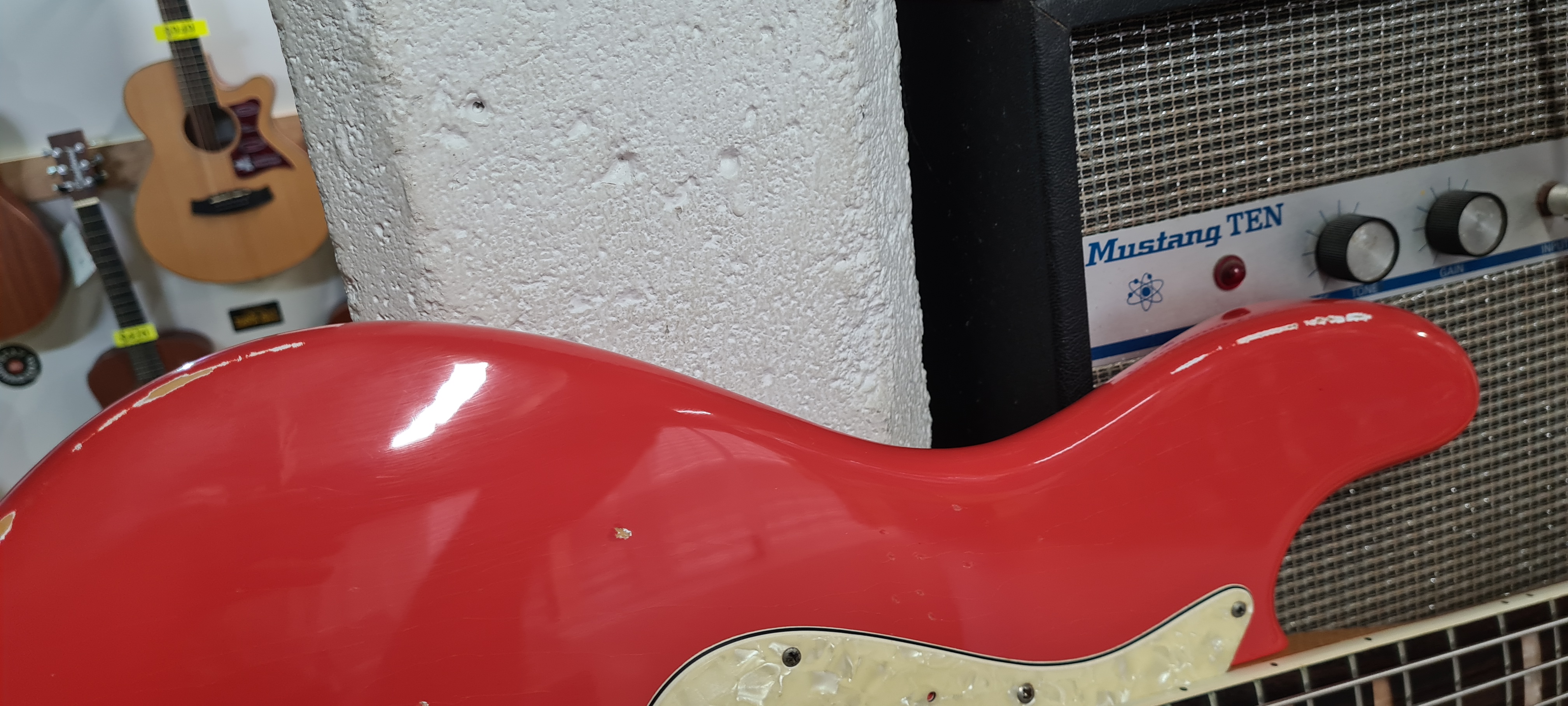 Fender 1968 Jazz Bass Fiesta Red Refin & Relic Pic 3