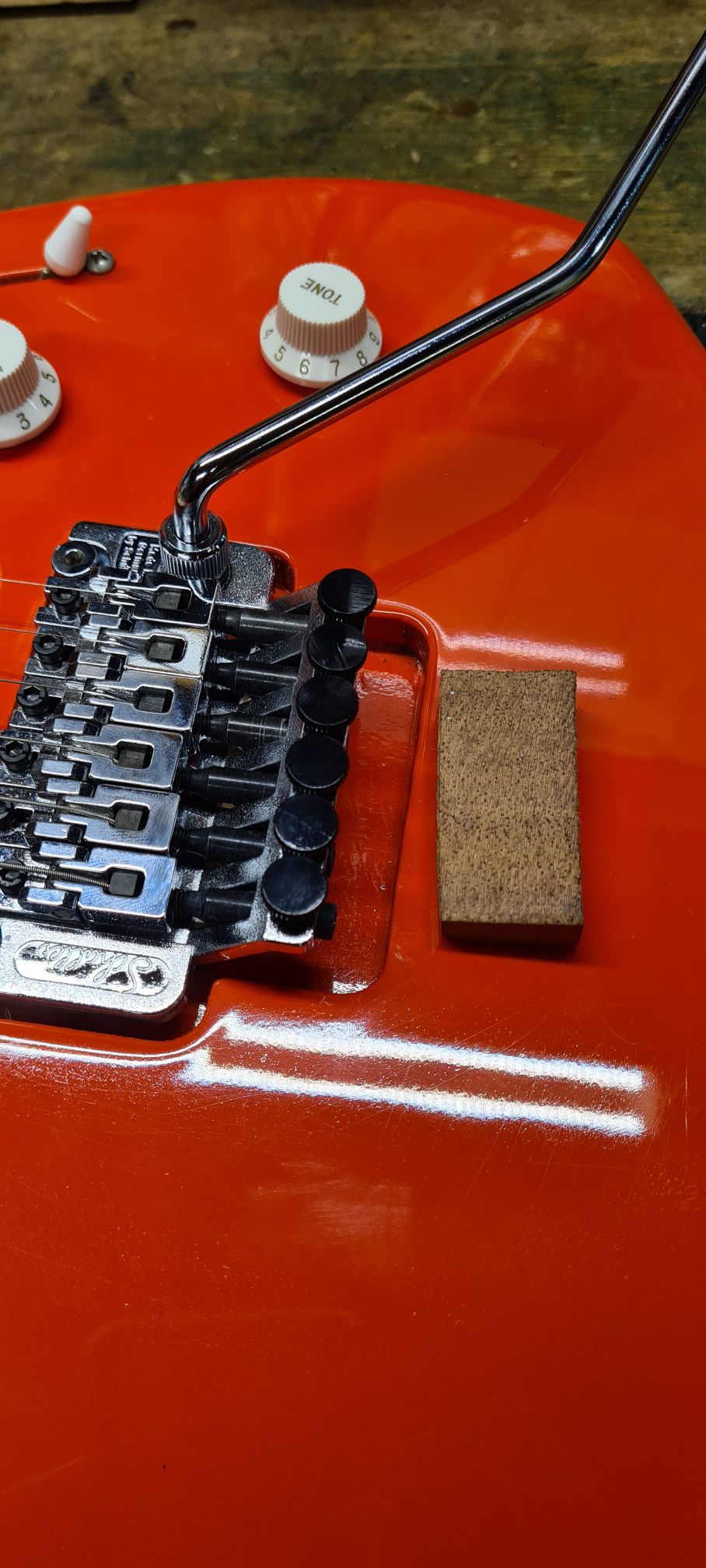 Restring Your Floyd Rose - Trem Block