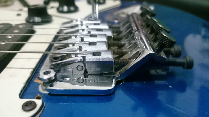 Restring Your Floyd Rose - Top Mounted Trem System
