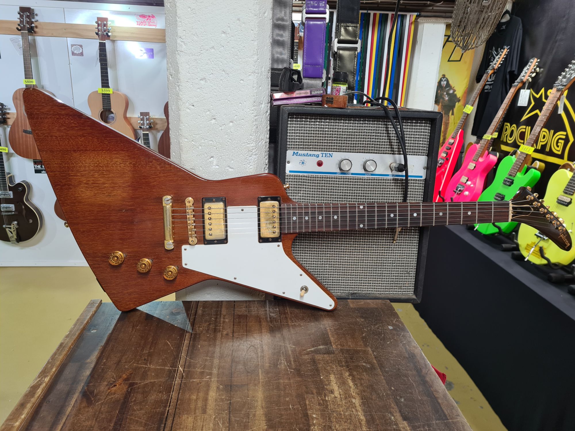 Gibson 1976 Explorer Refret!